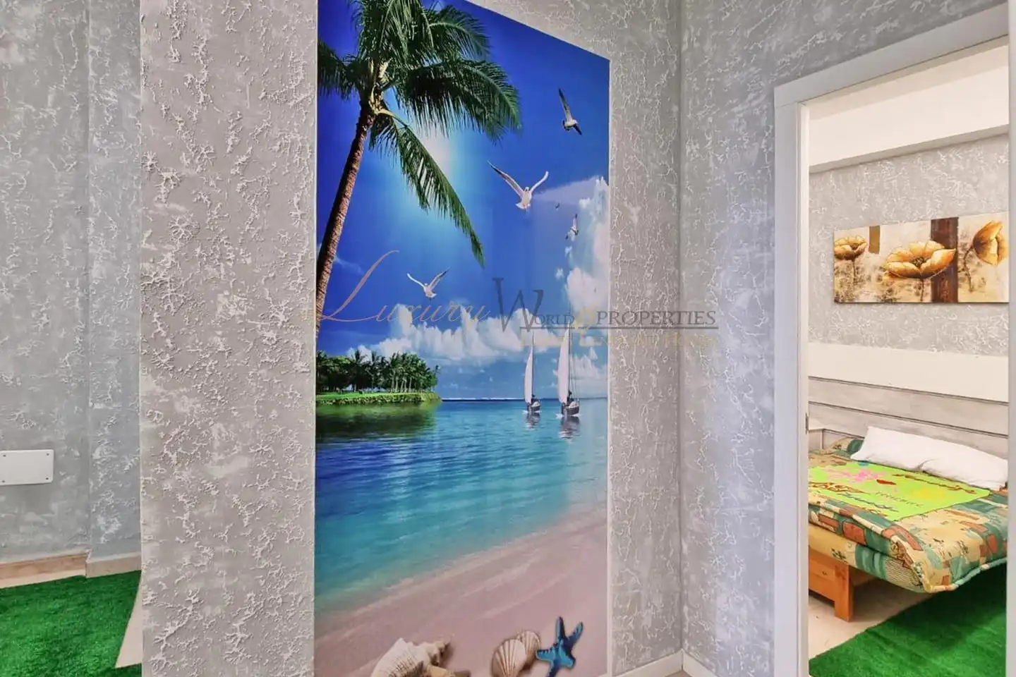 Commercial properties for sale in Arona  with Air Conditioner and Furnished