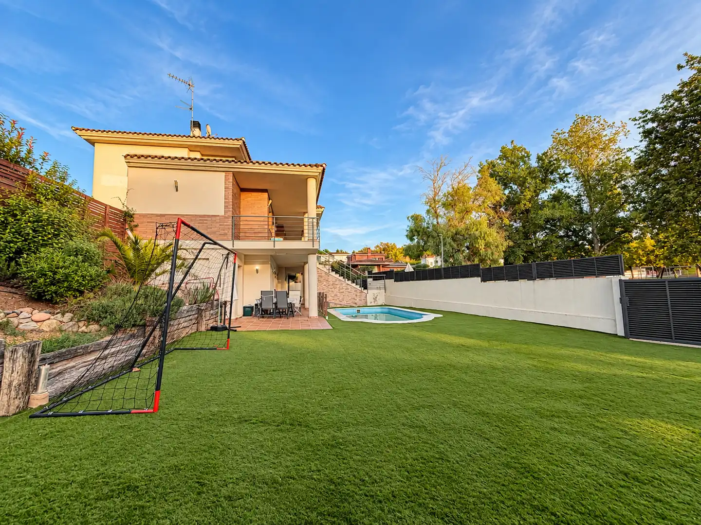 Villa con terrazza in vendita a Carrer de Ramon Muntaner, imagen 3