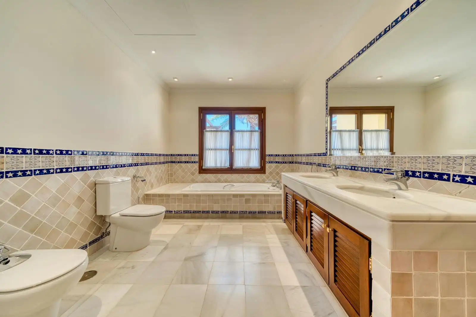 Chalet con piscina en venta en La Zagaleta, imagen 23