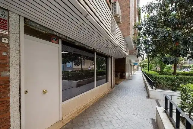 Local comercial de lloguer a ALMINARES DEL GENIL 5, imagen 2