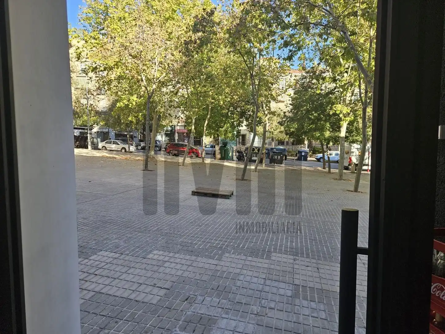 Vista exterior de Local en venda en Jaén amb Aire condicionat