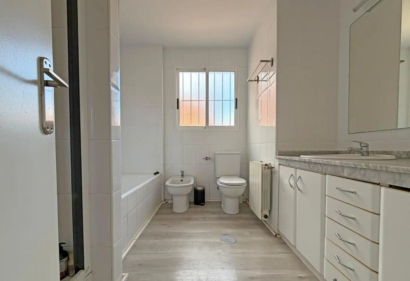 Baño de Casa o chalet en venta en Alicante / Alacant con Calefacción, Jardín privado y Terraza