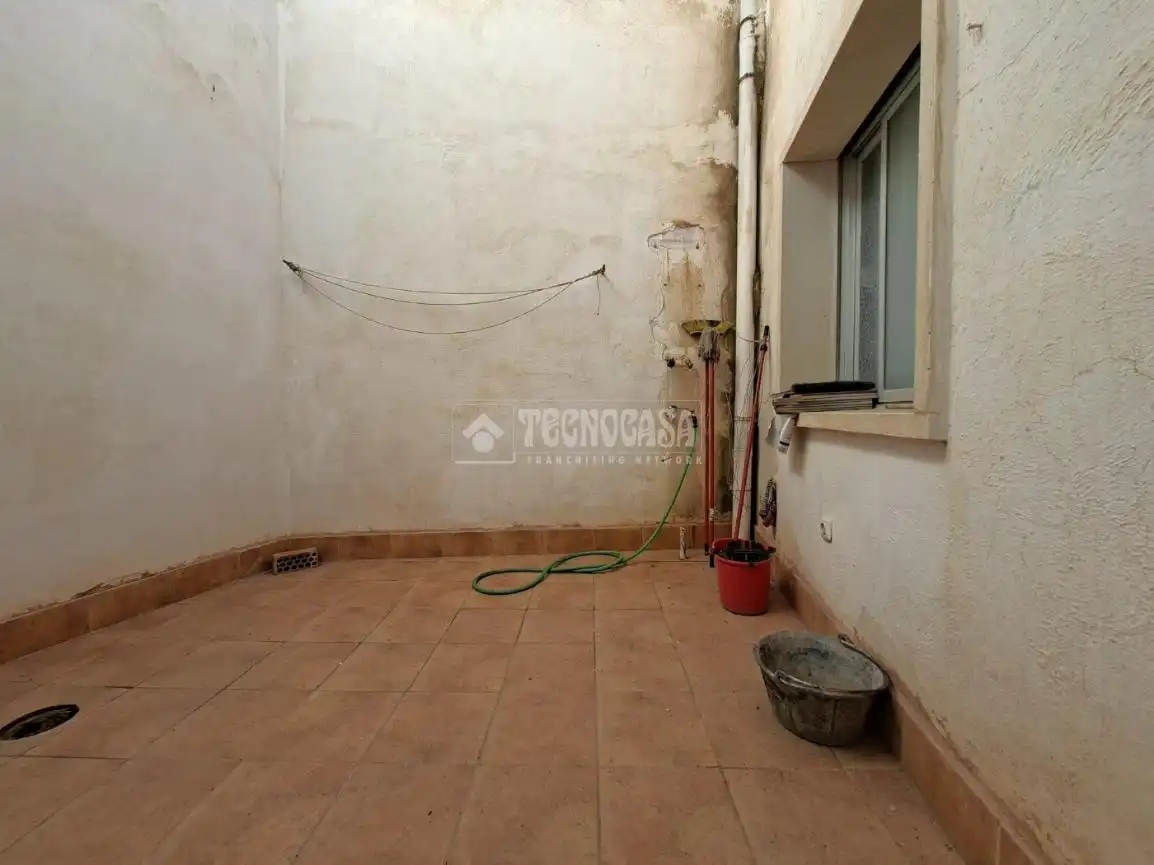 Piso en venta en Benalúa con Balcón