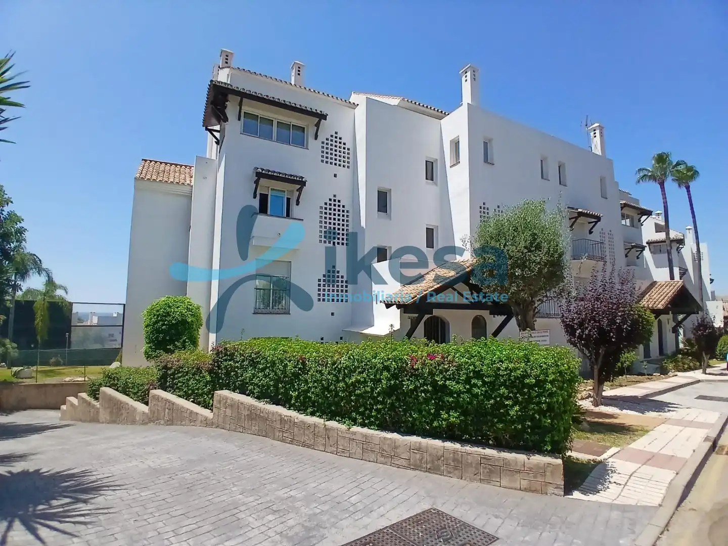 Vista exterior de Garatge en venda en Marbella