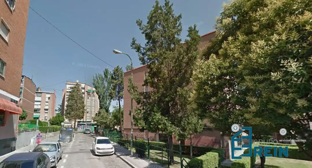 Vista exterior de Local en venta en Madrid