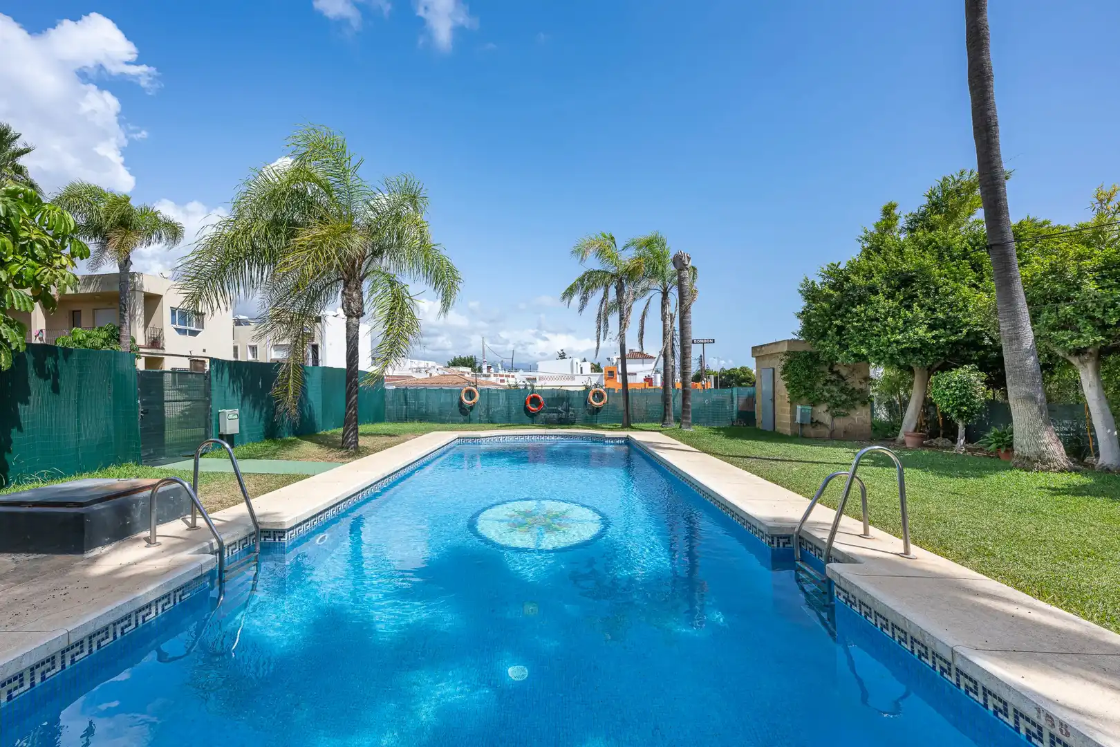 Swimming pool of Apartments for sale in Selwo