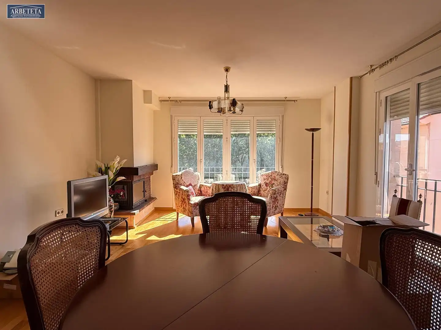 Wohnzimmer von Wohnung zum Verkauf in Sigüenza mit Heizung, Parkett und Gemeinschaftspool