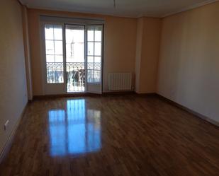 Bedroom of Flat for sale in Uruñuela  with Heating, Parquet flooring and Terrace