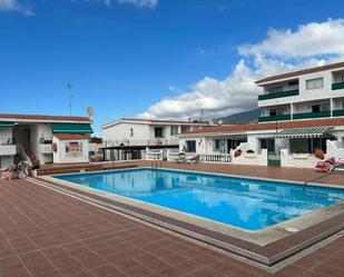 Vista exterior de Apartament en venda en Adeje amb Terrassa i Piscina