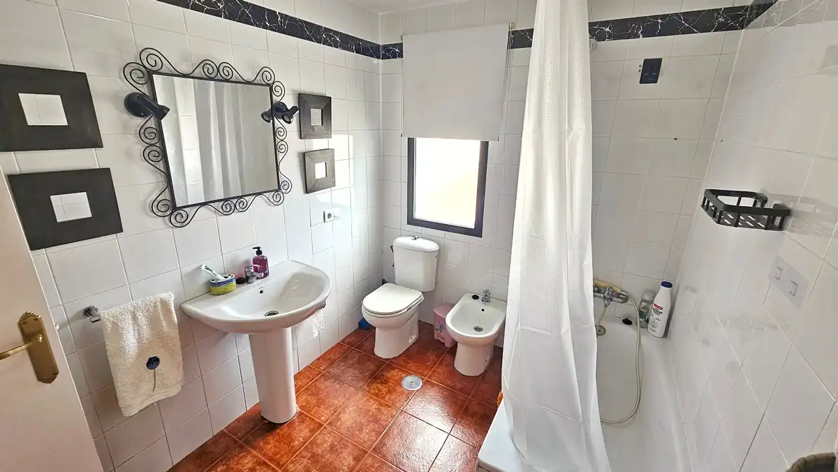 Bathroom of Detached homes for sale in Los Marines  with Heating and Terrace