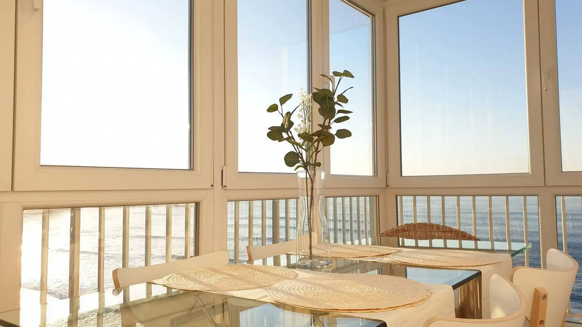 Menjador de Apartament de lloguer en Castrillón amb Aire condicionat, Calefacció i Jardí privat