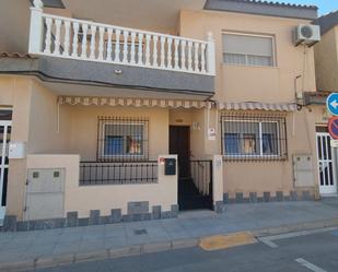 Vista exterior de Casa o xalet en venda en Torre-Pacheco amb Aire condicionat, Calefacció i Piscina