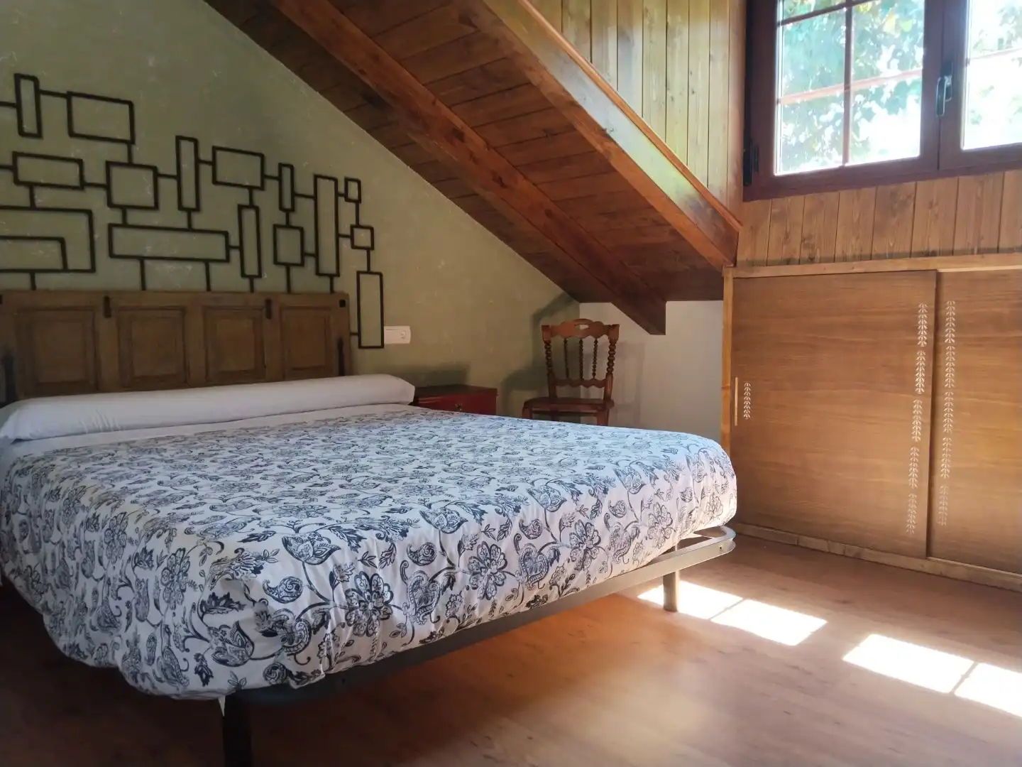 Bedroom of Houses for sale in Camponaraya, León