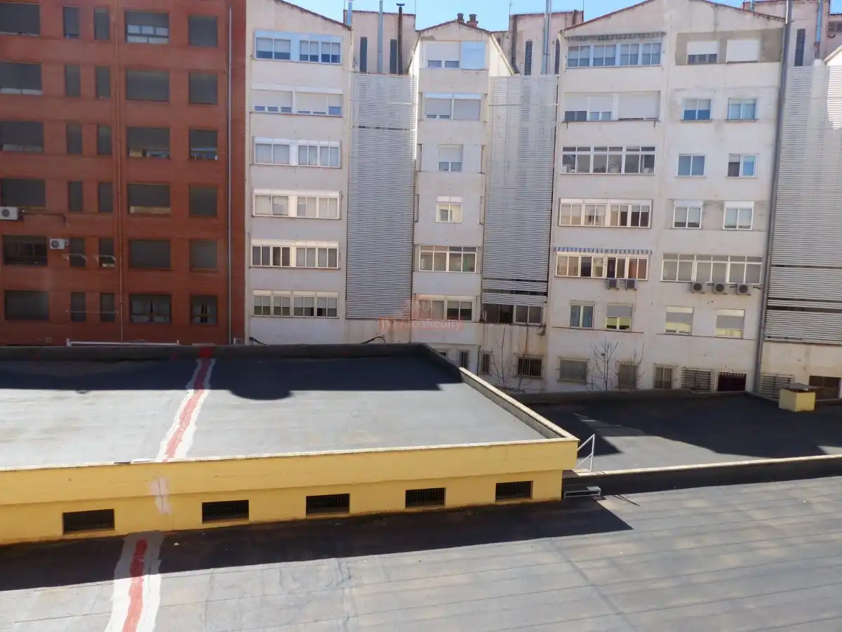 Außenansicht von Wohnung zur Miete in Albacete mit Heizung und Balkon