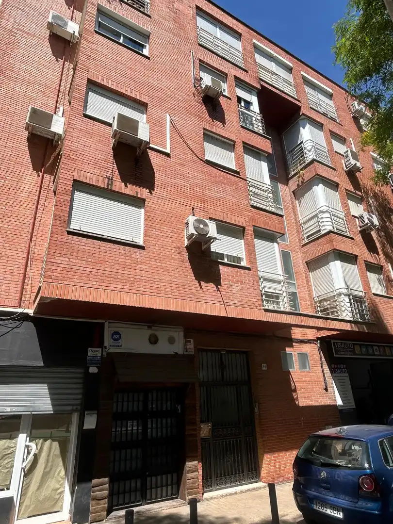 Exterior view of Flat for sale in Sevilla  with Air Conditioner and Terrace