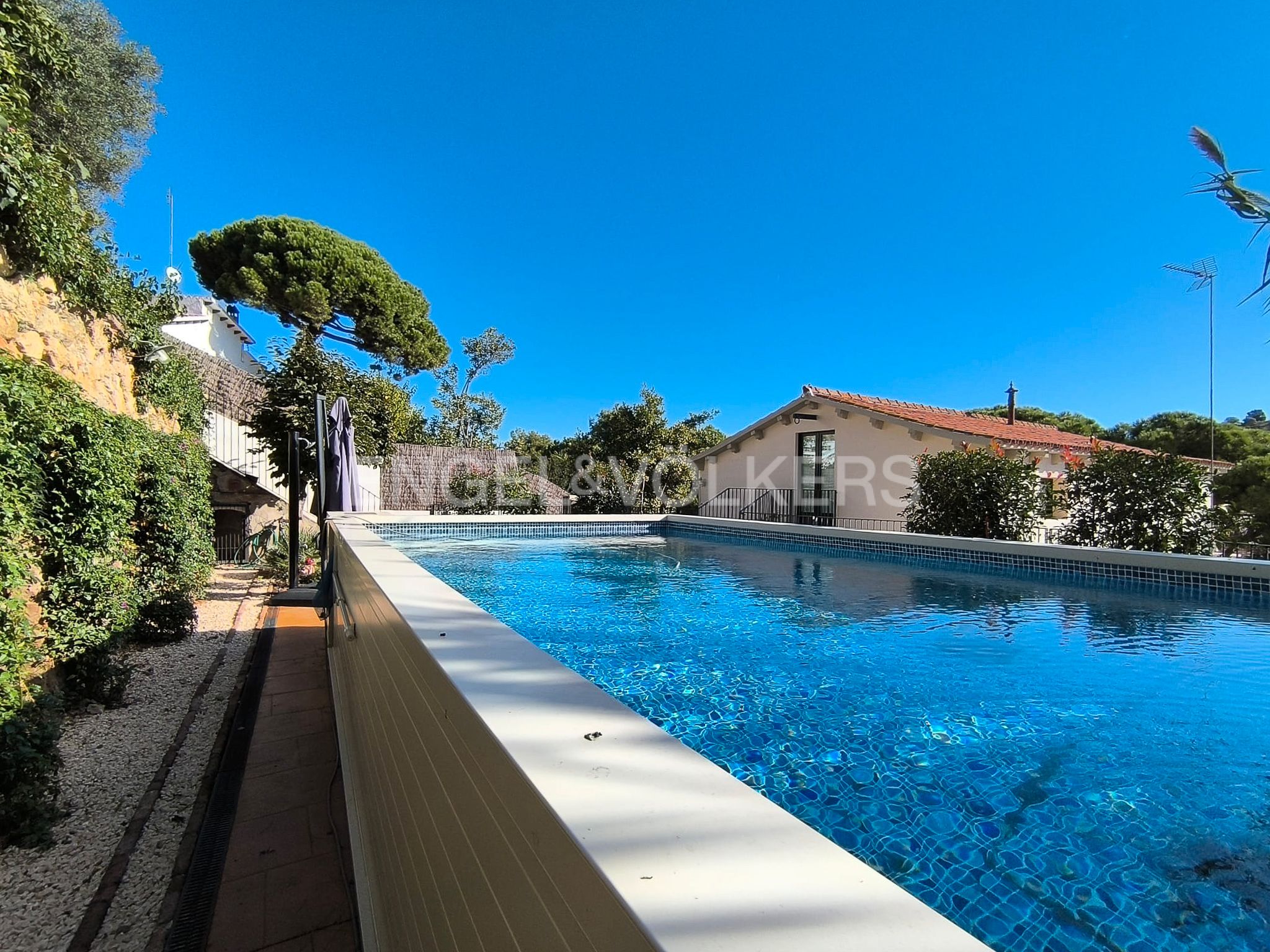 Piscina de Casa o chalet de alquiler en  Barcelona Capital con Aire acondicionado, Calefacción y Jardín privado