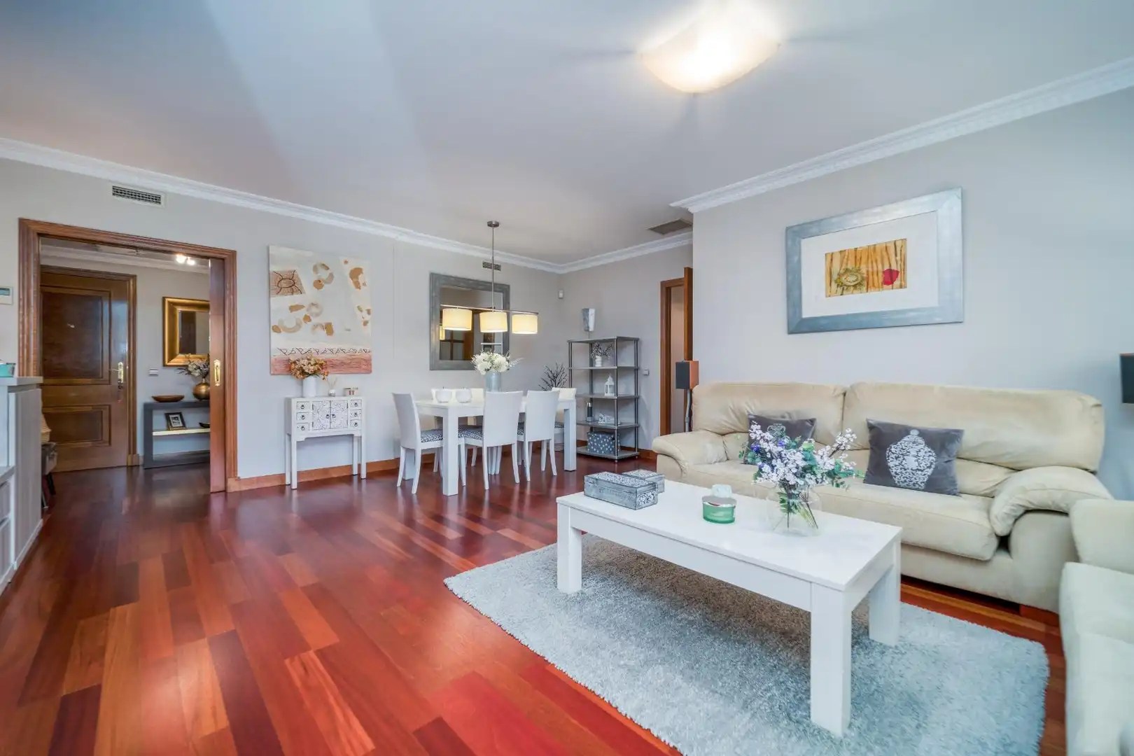 Sala de estar de Piso en venta en Majadahonda con Calefacción, Terraza y Trastero