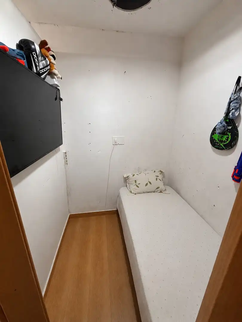 Habitación de Planta baja en venta en Cornellà de Llobregat