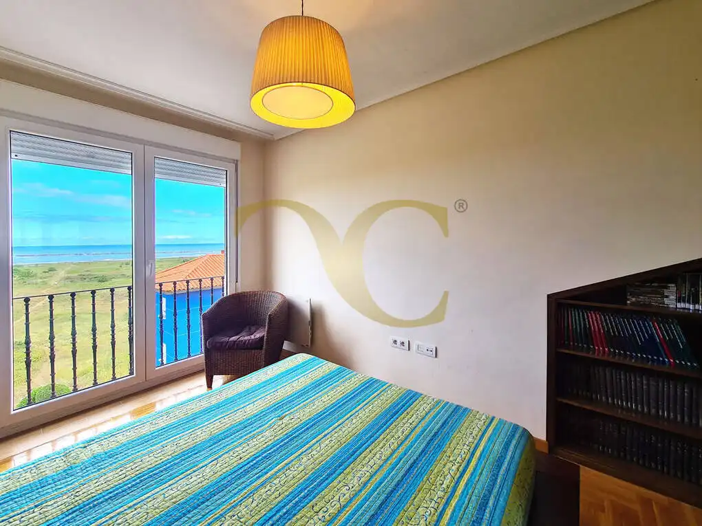 Habitación de Dúplex en venta en Soto del Barco con Calefacción y Amueblado