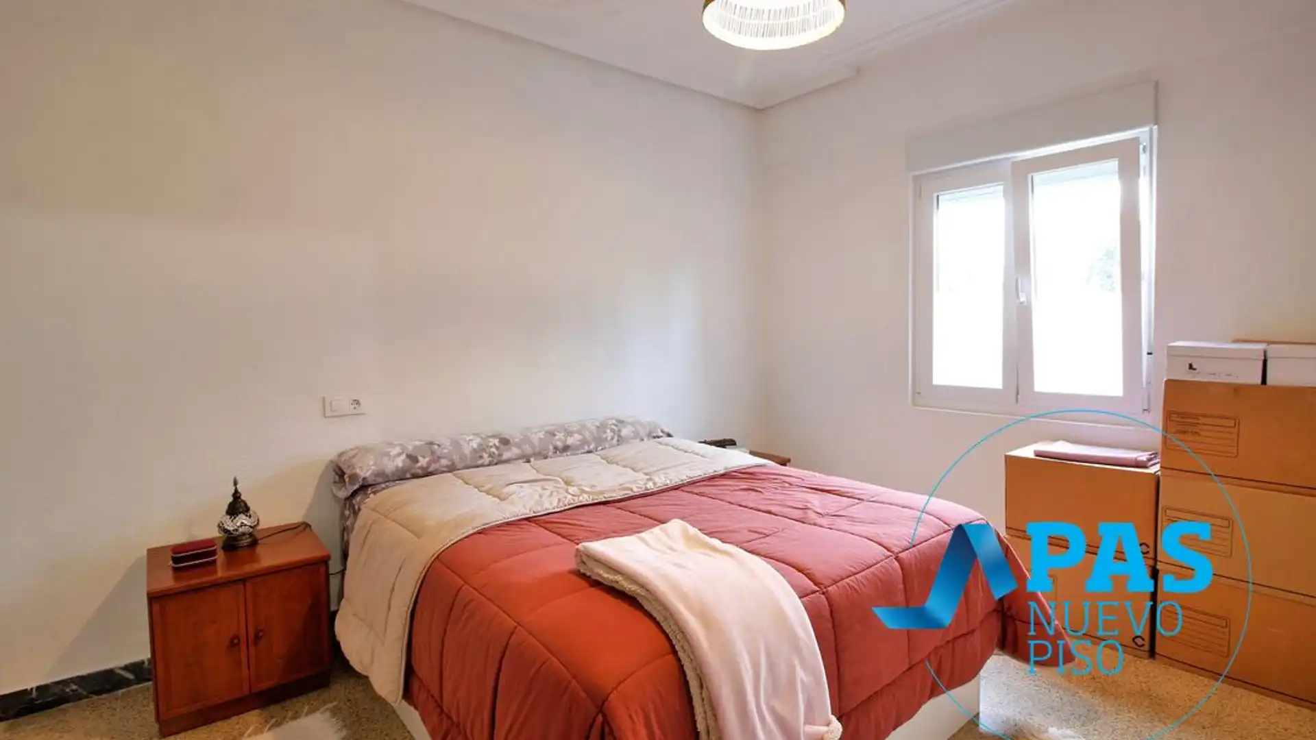 Habitación de Piso en venta en Torrelavega  con Terraza y Balcón