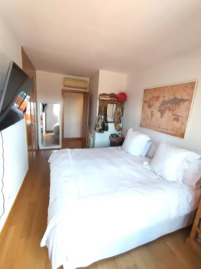 Schlafzimmer von Dachboden zum Verkauf in Madrid mit Terrasse, Abstellraum und Gemeinschaftspool