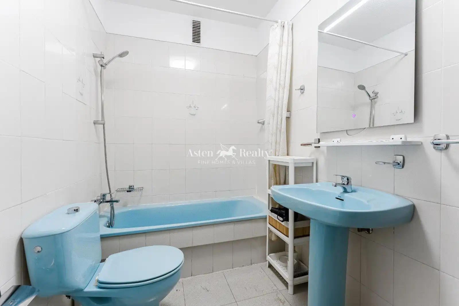 Bany de Apartament en venda en Santiago del Teide amb Aire condicionat, Terrassa i Piscina