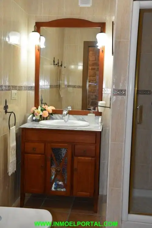 Baño de Finca rústica en venta en San Martín de Unx con Calefacción