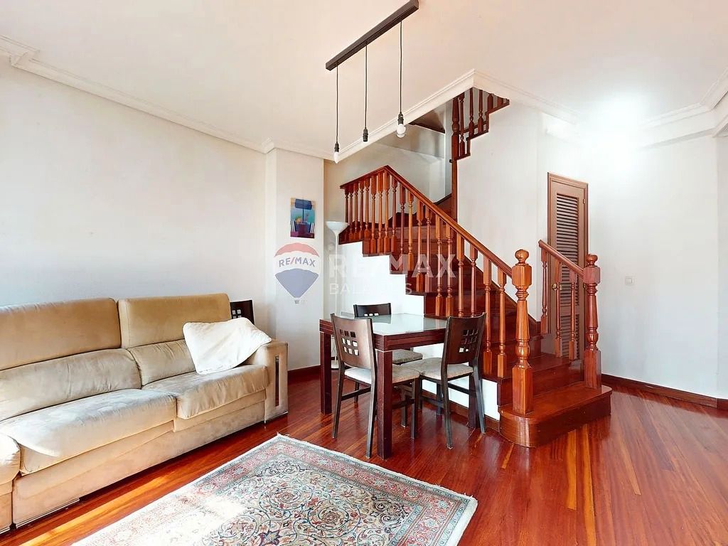 Dúplex en venta en Vigo  con Calefacción, Parquet y Trastero