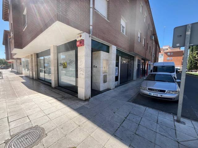 Local comercial en Venta en Calle ACACIAS en Bulevar - Plaza Castilla