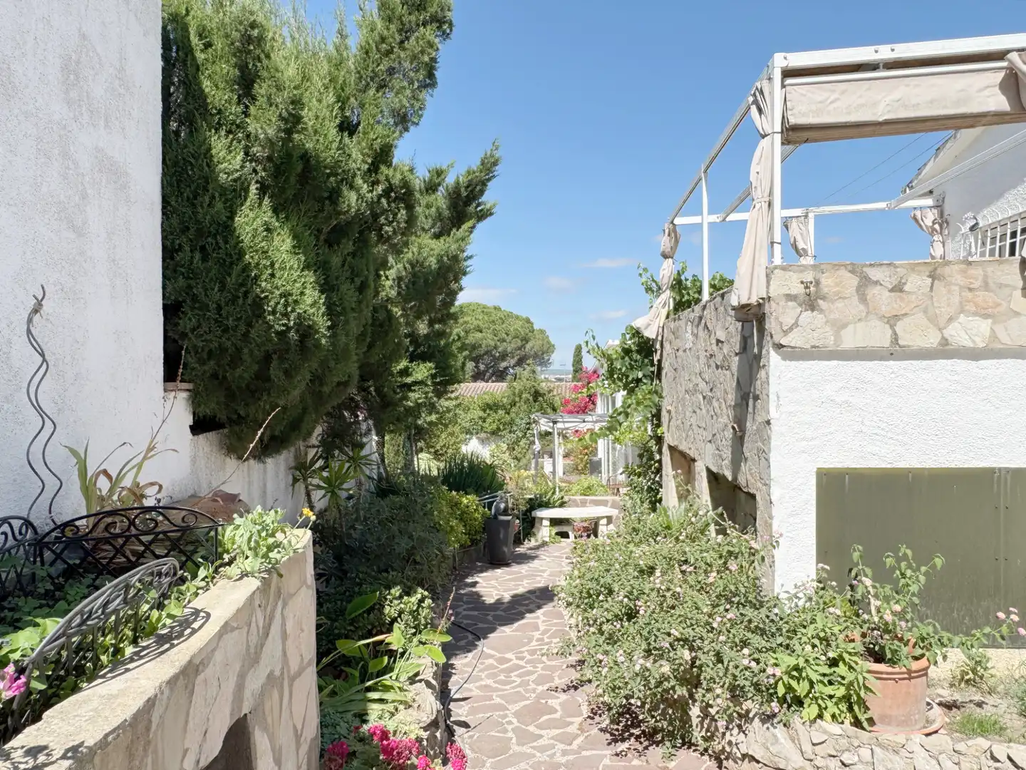 Exterior view of Houses for sale in L'Escala  with Private garden, Terrace and Alarm