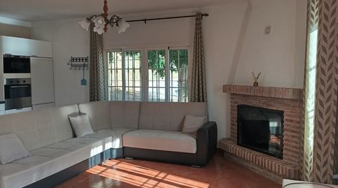 Foto 3 de Casa o xalet en venda a Calle Copérnico, 2, Avda Pescia - Ctra de Frigiliana, Nerja