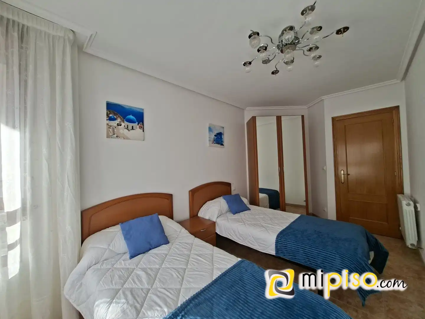 Habitación de Piso en venta en Bareyo con Calefacción, Terraza y Piscina