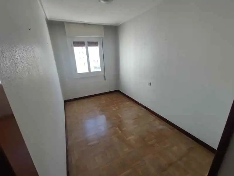 Habitación de Piso en venta en Vitoria - Gasteiz