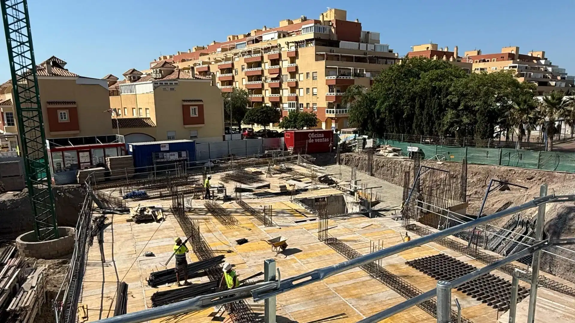 Aparcament de Pis en venda en Roquetas de Mar amb Aire condicionat, Terrassa i Piscina comunitària