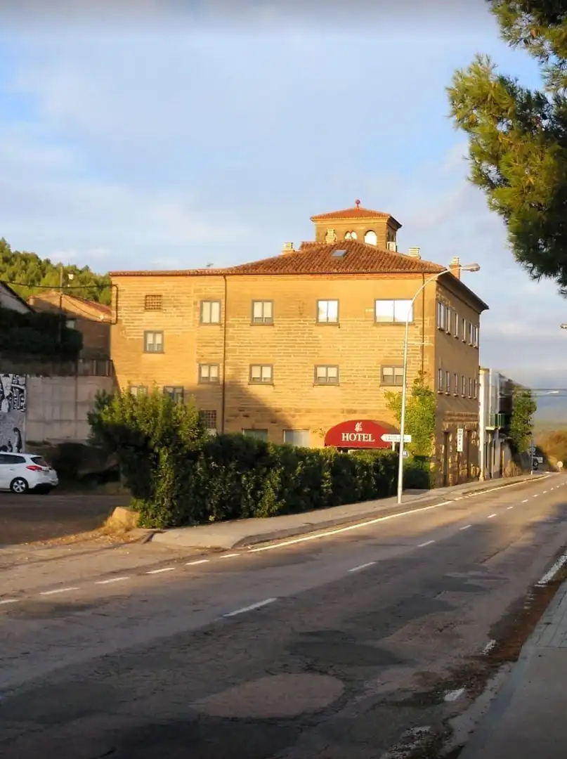 Buildings for sale in Ayerbe