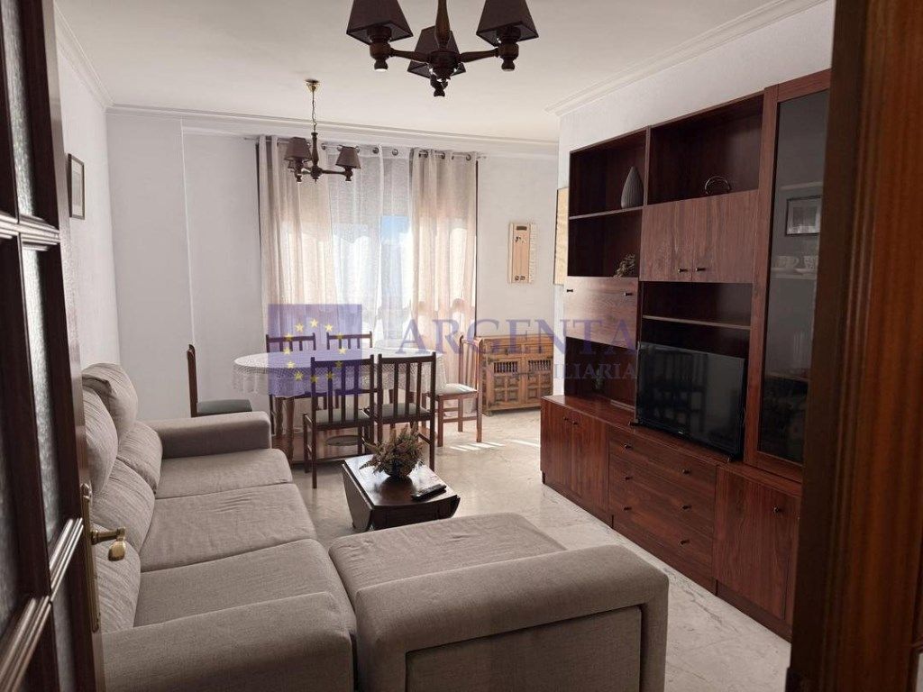 Wohnzimmer von Wohnung zur Miete in Cáceres Capital mit Terrasse