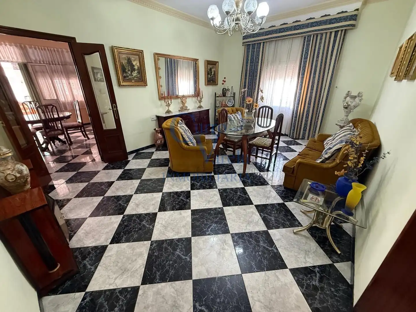 Sala d'estar de Casa o xalet en venda en Dos Hermanas amb Aire condicionat, Calefacció i Terrassa
