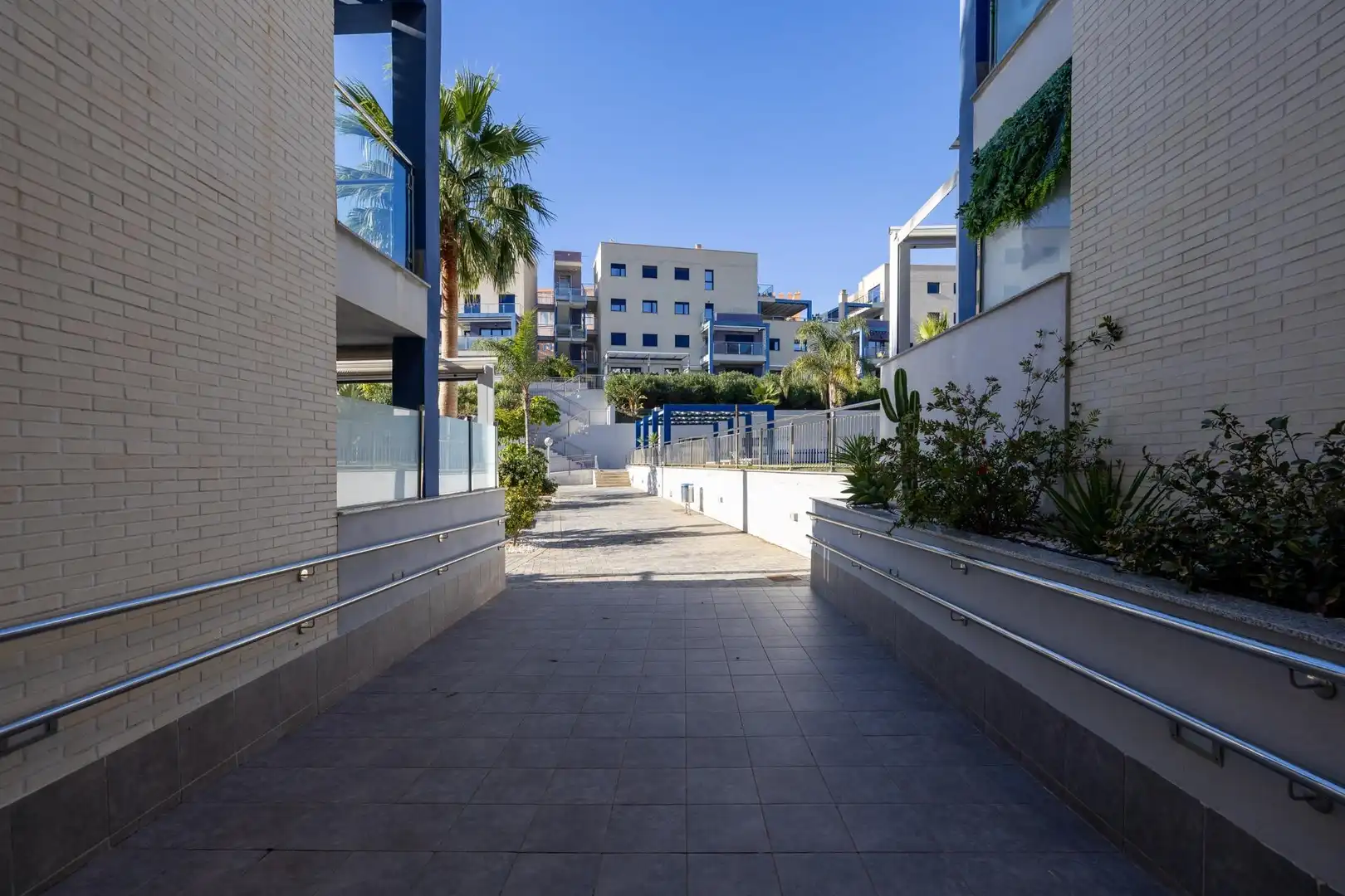 Appartamento con piscina in vendita a Avenida Pintor Dominguez de Haro 22, imagen 32