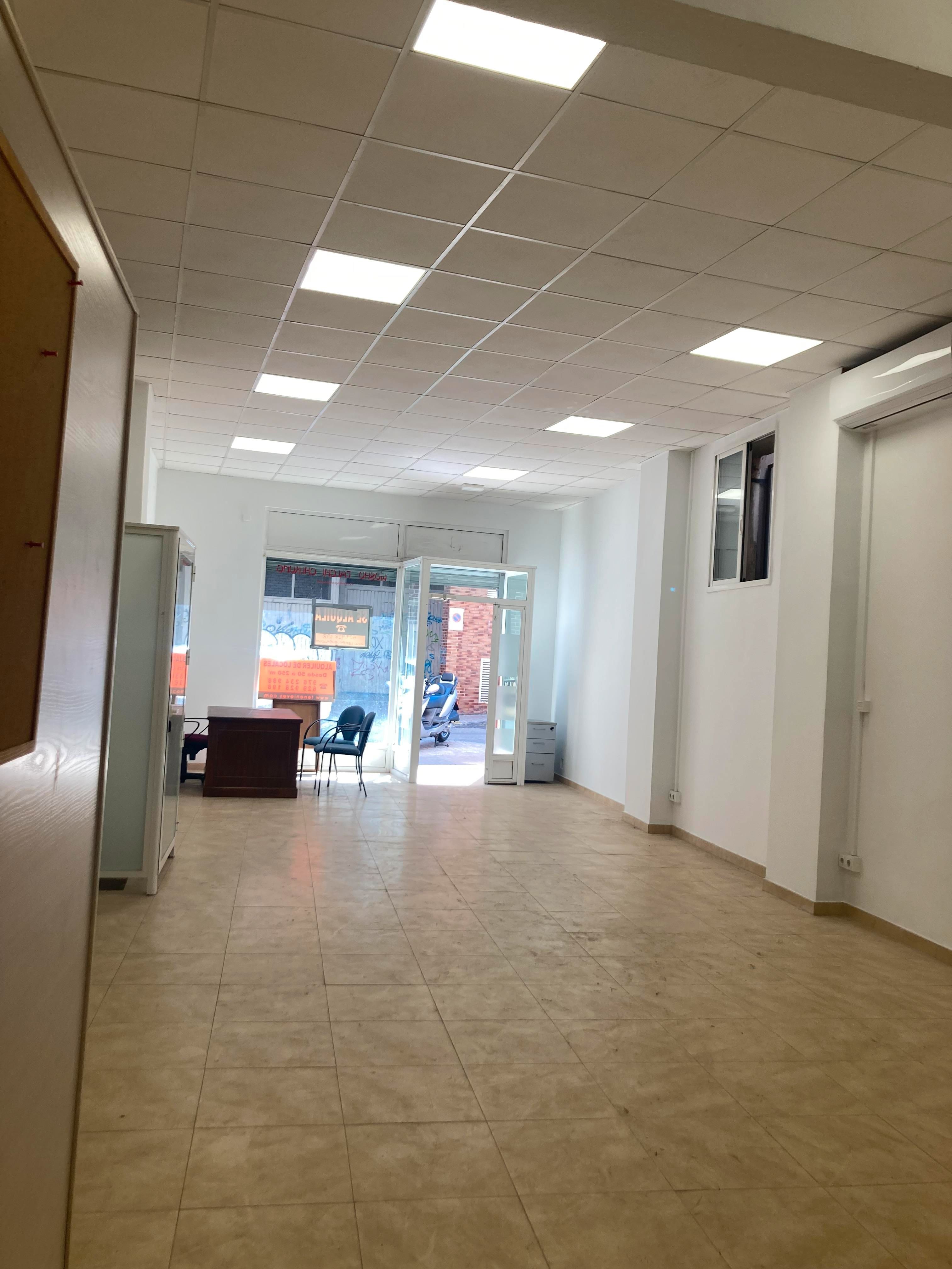 Office to rent in Calle de Nuestra Señora de Bonaria, 9, Barrio del Ave