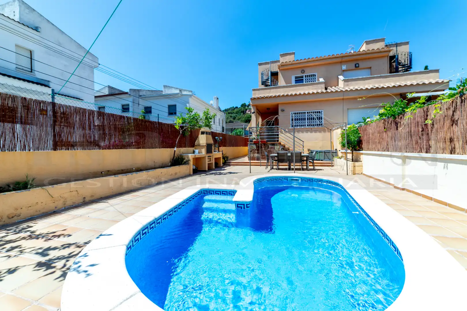 Piscina de Casa adosada en venta en Calafell con Aire acondicionado, Calefacción y Jardín privado