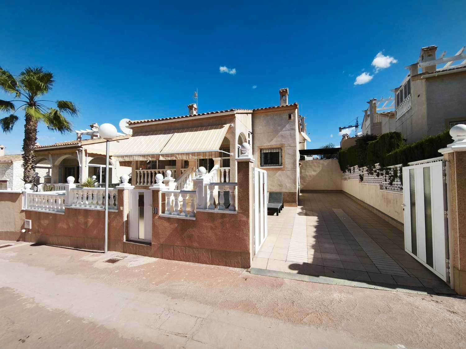 Exterior view of House or chalet for sale in Orihuela  with Air Conditioner, Heating and Terrace