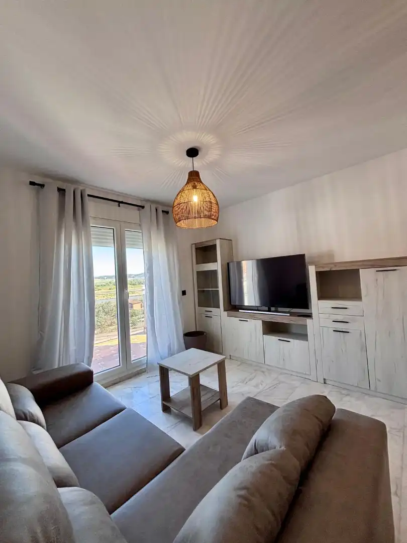 Wohnzimmer von Dachboden zum Verkauf in Arcos de la Frontera mit Terrasse, Möbliert und Ofen