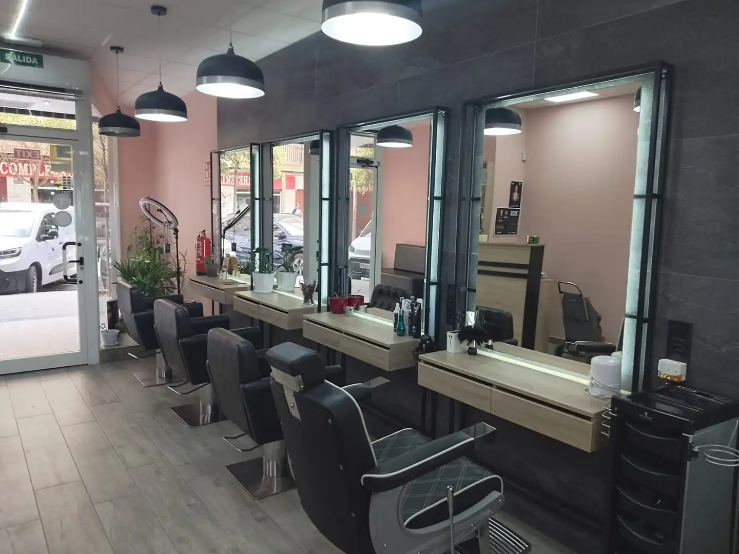 Local comercial en venda a Carrer de Pere Cabanes