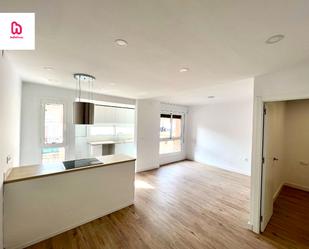 Sala d'estar de Pis en venda en Sant Adrià de Besòs amb Calefacció