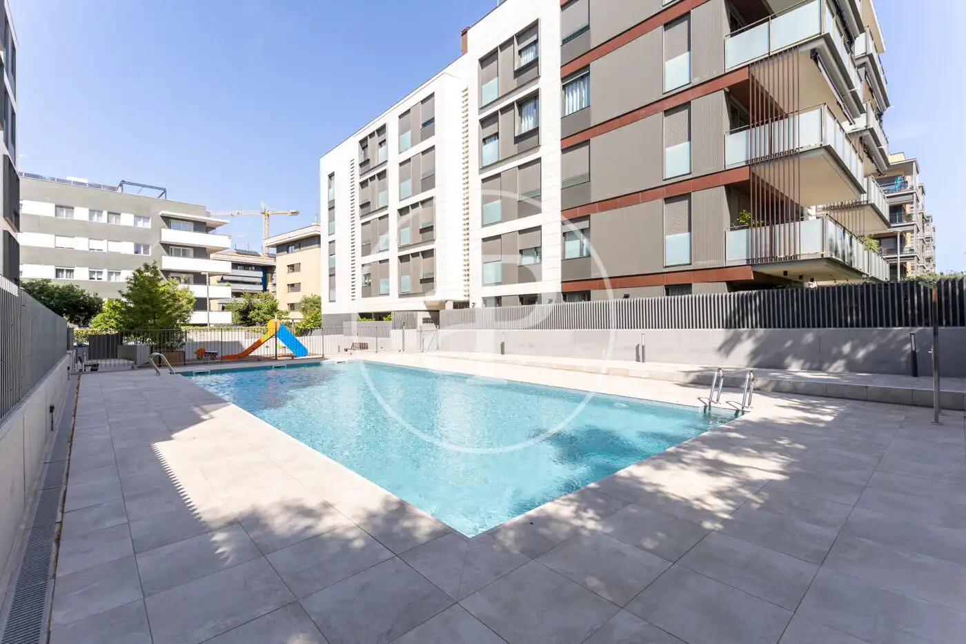 Piscina de Pis en venda en Sant Cugat del Vallès amb Aire condicionat, Jardí privat i Terrassa
