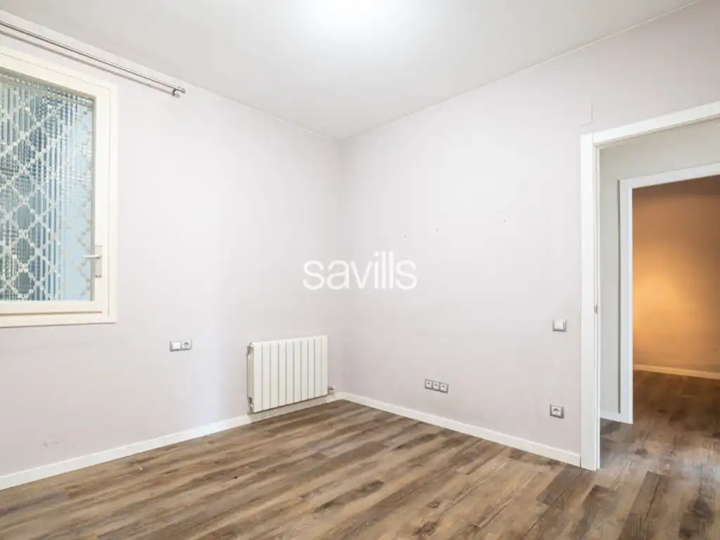Habitación de Apartamento en venta en Barcelona con Aire acondicionado, Horno y Balcón