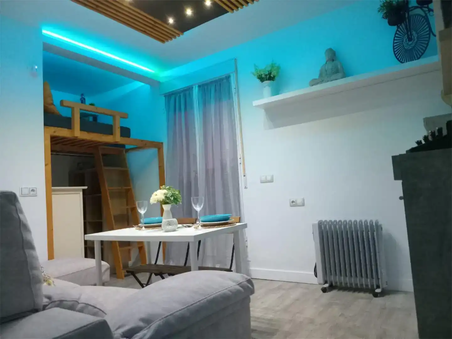 Bedroom of Attic for rent in Benamejí  with Air Conditioner, Parquet flooring and Storage room