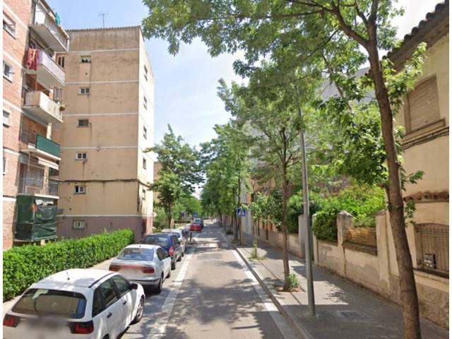 Piso en Venta en Calle Esteve Vila en Barri dels Escriptors