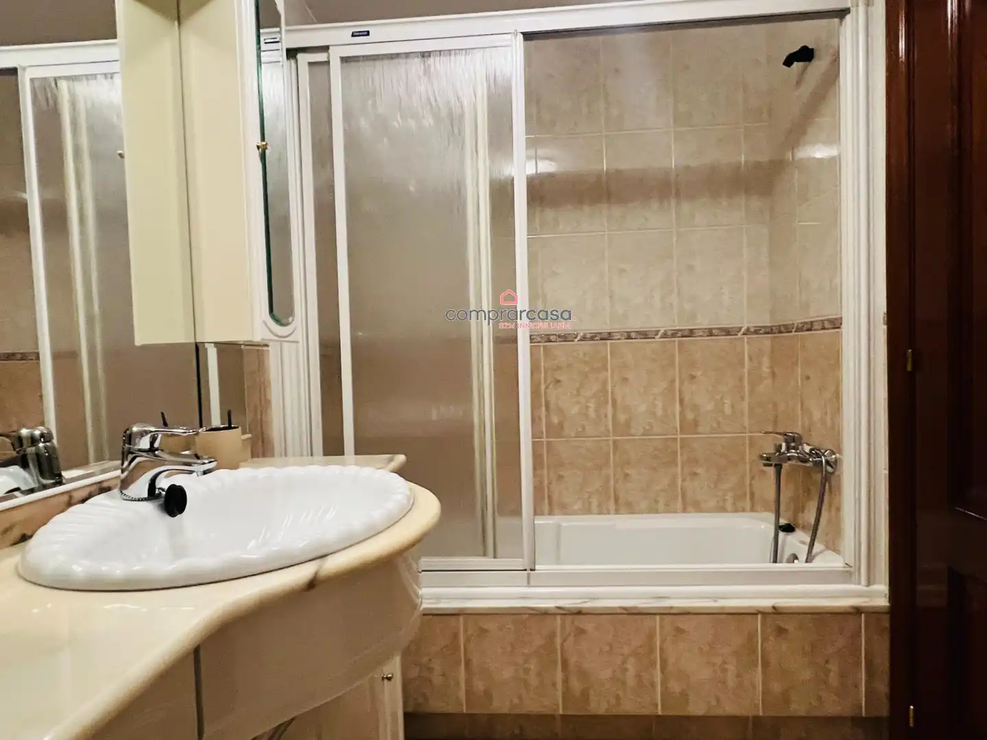 Bathroom of Flat for rent in Cambre   with Heating, Storage room and Furnished