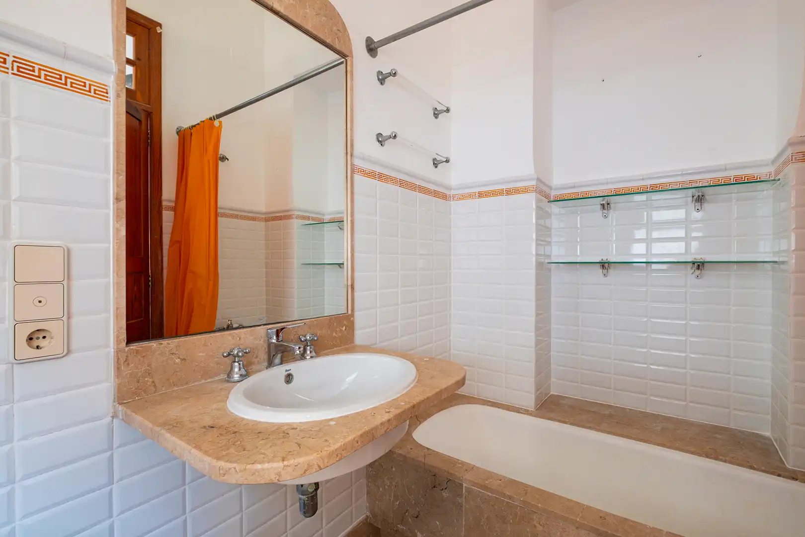 Baño de Casa o chalet en venta en Alfara del Patriarca con Aire acondicionado, Calefacción y Terraza
